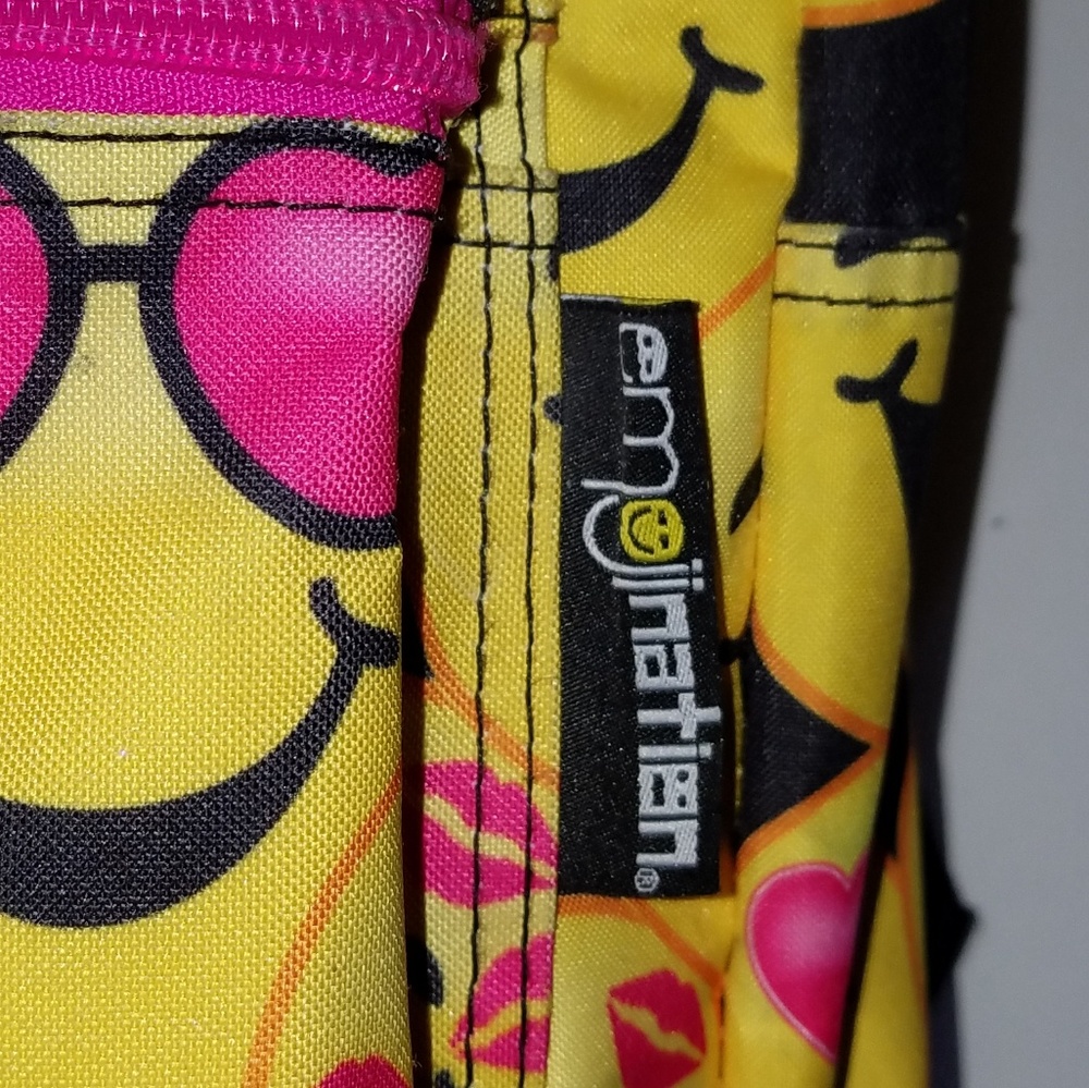 😘 EMOJINATION Backpack - Picture 4 of 8